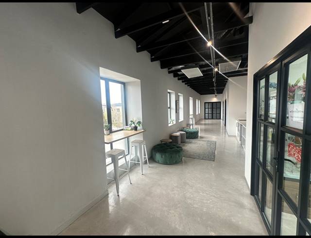 290M² OFFICE TO LET IN CENTURY CITY